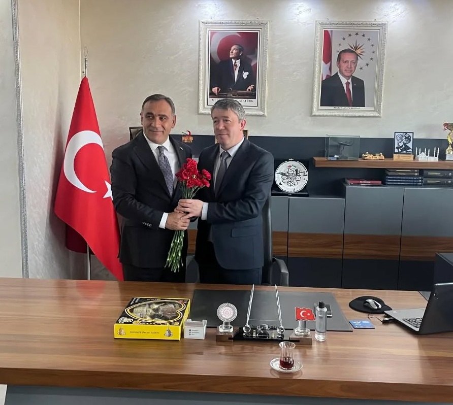 ÖĞRETMENLERİMİZİN GÜNÜNÜ KUTLADIK